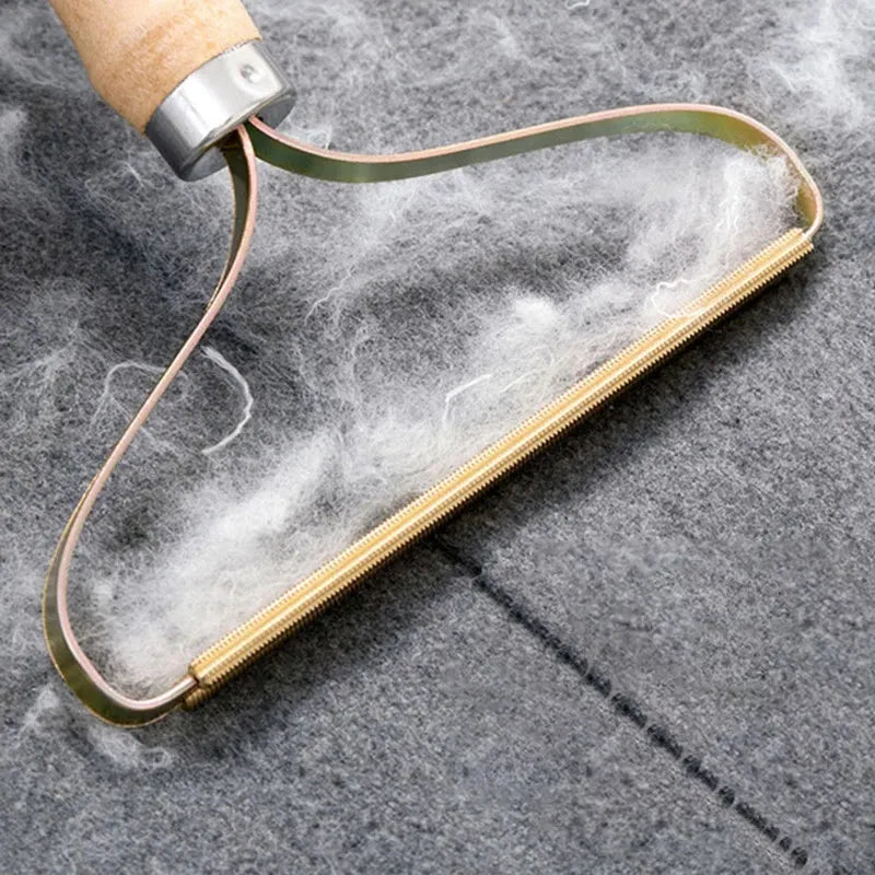 Portable Manual Lint & Pet Hair Remover - Professional Carpet Scraper