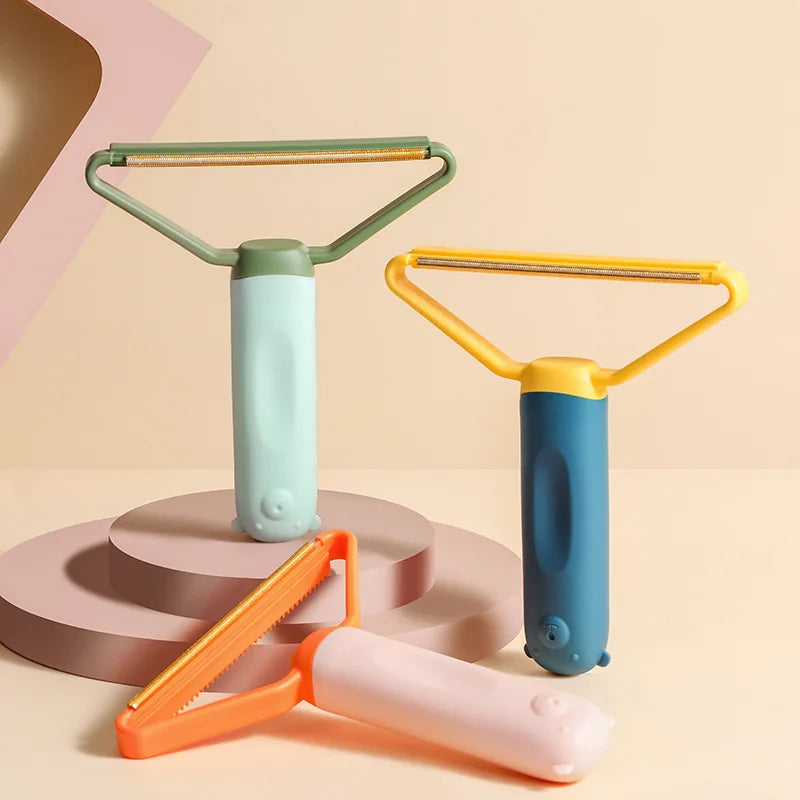 Portable Manual Lint & Pet Hair Remover - Professional Carpet Scraper